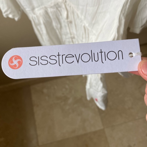 Sisstrevolution - Picture 5 of 6